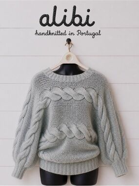 ALIBI – Blue Handknit Oversized Cable Sweater –XL